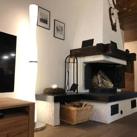Heimelige 3,5 Zimmer Dachwohnung - B48577 Apartament *