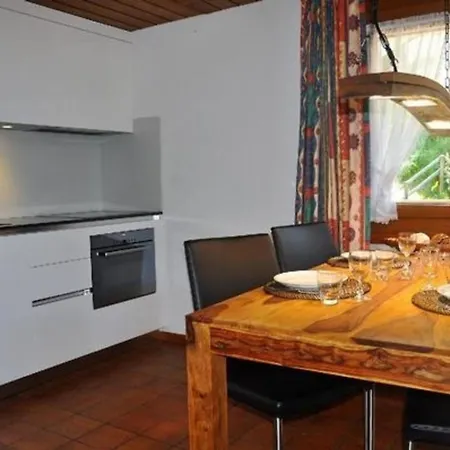 Heimelige 3,5 Zimmer Dachwohnung - B48577 Apartament *